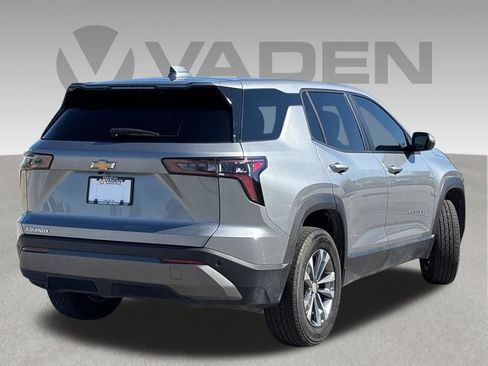 Used 2025 Chevrolet Equinox LT FWD image 33