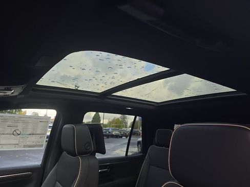 New 2026 Chevrolet Tahoe Premier AWD/4WD image 15