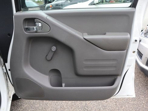 Used 2019 Nissan Frontier S RWD image 13