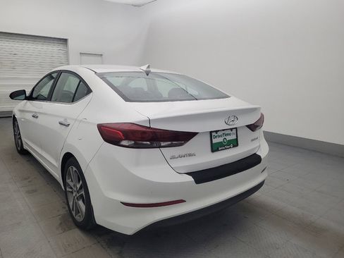 Used 2017 Hyundai Elantra Limited w/ Limited Tech Package 04 FWD image 5