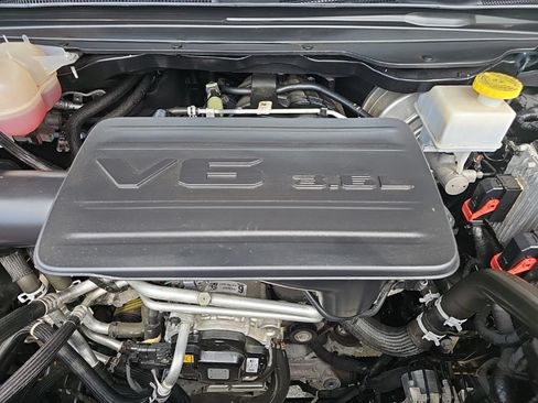 Certified 2024 RAM 1500 Big Horn AWD/4WD image 38