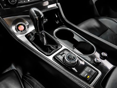 Used 2017 Nissan Maxima Platinum FWD image 34