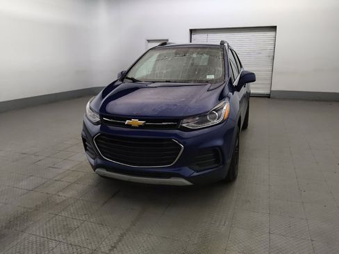 Used 2017 Chevrolet Trax LT w/ Driver Confidence Package FWD image 15