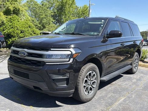Used 2024 Ford Expedition XLT AWD/4WD image 1