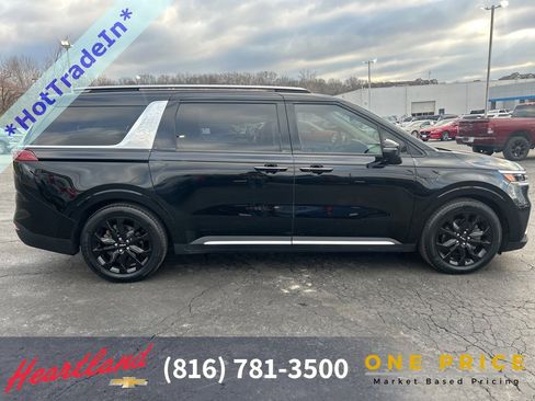 Used 2022 Kia Carnival SX Prestige image 5