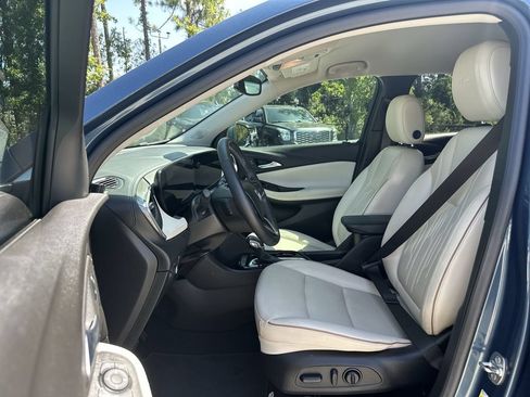 Certified 2024 Buick Encore GX Avenir FWD image 19
