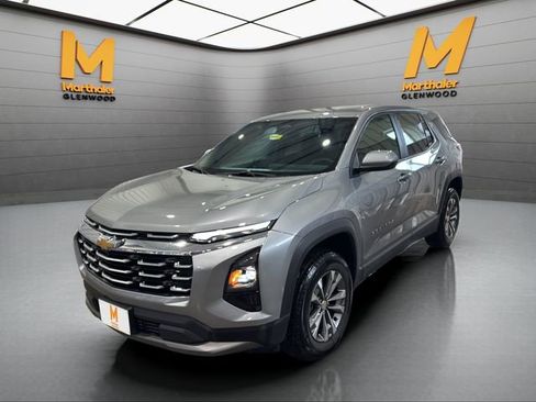 Used 2025 Chevrolet Equinox LT image 4
