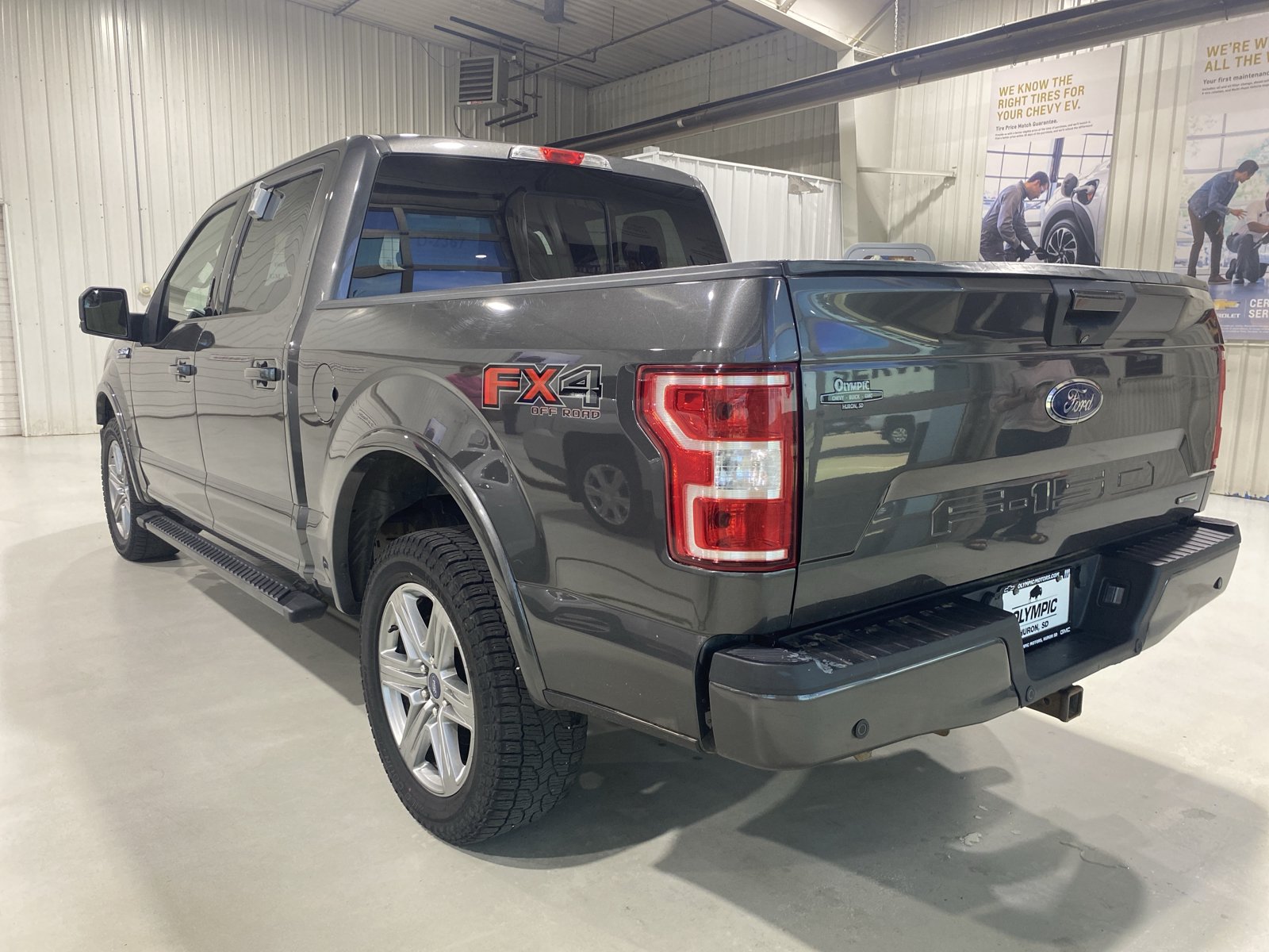Used 2018 Ford F150 XLT w/ Equipment Group 302A Luxury AWD/4WD image 3