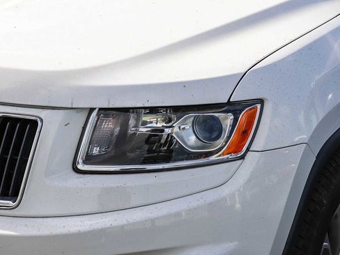 Used 2016 Jeep Grand Cherokee Limited image 2