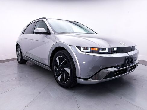 Used 2025 Hyundai Ioniq 5 Limited RWD image 13