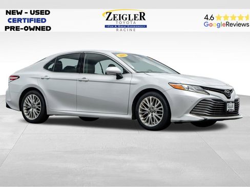 Used 2018 Toyota Camry XLE FWD image 1