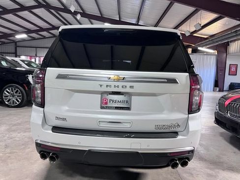 Used 2021 Chevrolet Tahoe High Country RWD image 3