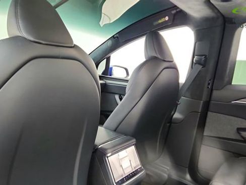 Used 2023 Tesla Model X Plaid AWD/4WD image 34