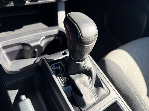 Used 2022 Toyota Tacoma TRD Sport w/ Technology Package RWD image 20