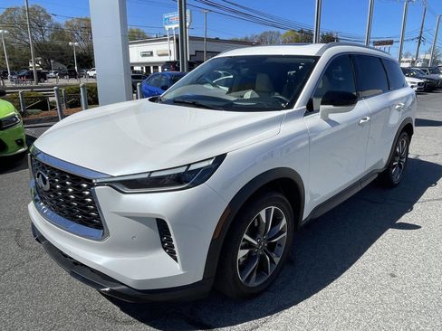 Certified 2025 INFINITI QX60 Luxe w/ Vision Package AWD/4WD image 7