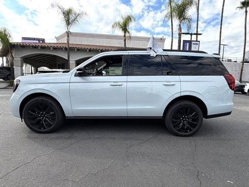 New 2026 Ford Expedition Platinum AWD/4WD image 5