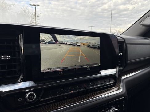 Used 2024 GMC Sierra 1500 Elevation w/ X31 Off-Road Package image 17