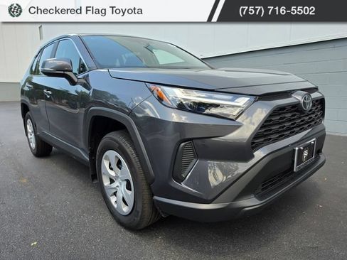 Used 2025 Toyota RAV4 LE FWD image 7