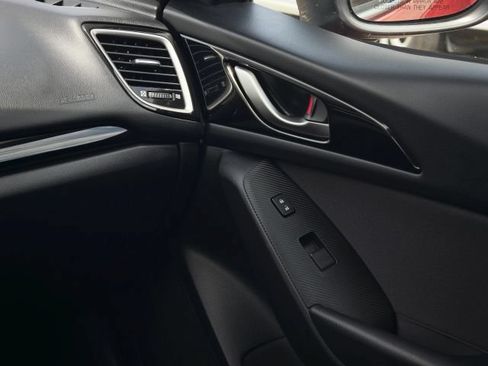 Used 2014 MAZDA MAZDA3 i Touring FWD image 35