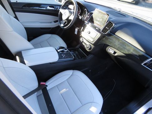 Used 2017 Mercedes-Benz GLE 350 4MATIC image 14