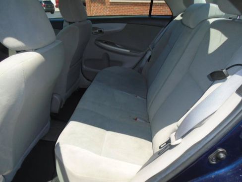 Used 2011 Toyota Corolla LE FWD image 16