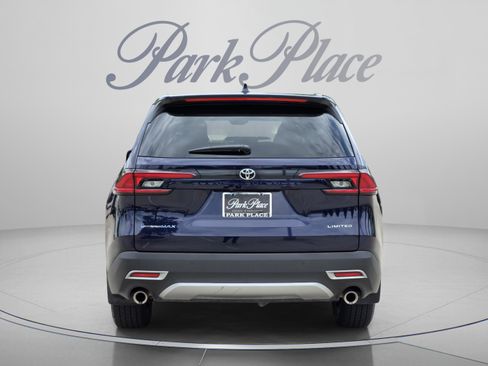 Used 2025 Toyota Grand Highlander AWD Hybrid image 4