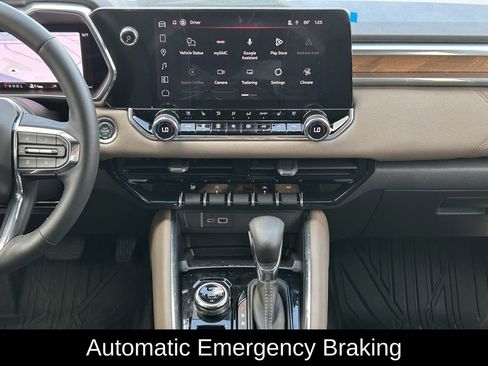 New 2026 GMC Canyon Denali w/ LPO, Denali Black Edition AWD/4WD image 15