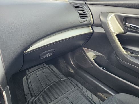 Used 2015 Nissan Altima 2.5 S w/ Power Driver Seat Package FWD image 25
