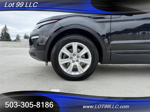 Used 2018 Land Rover Range Rover Evoque SE Premium image 27