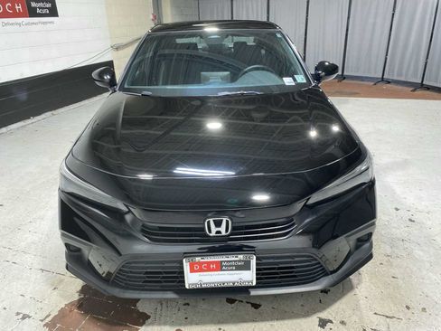 Used 2023 Honda Civic Sport image 6