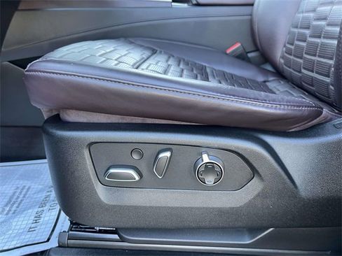 Used 2023 Cadillac Escalade Sport Platinum w/ LPO, ONYX Package image 22