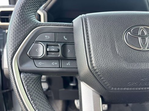 Used 2025 Toyota Tacoma TRD Sport image 15