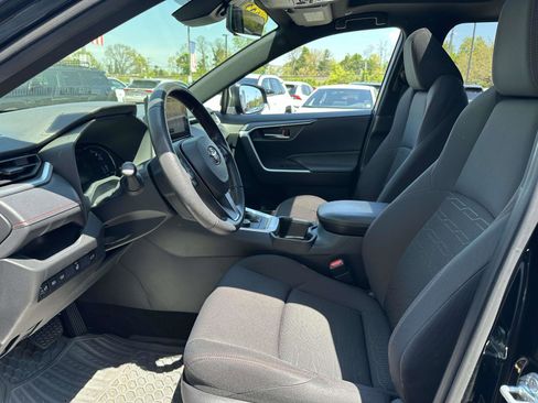 Used 2023 Toyota RAV4 SE w/ Weather & Moonroof Package AWD/4WD image 15
