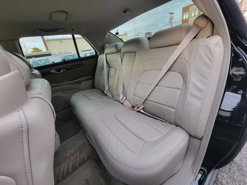 Used 2004 Cadillac De Ville DHS w/ Equipment Group image 37