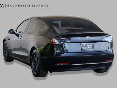 Used 2021 Tesla Model 3 Standard Range Plus RWD image 7