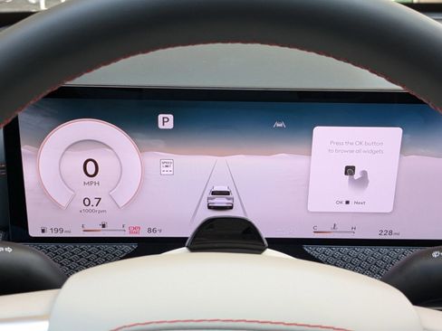 New 2025 Genesis GV80 3.5T e-SC image 23