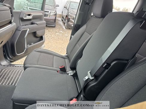 Used 2025 Chevrolet Silverado 1500 LT AWD/4WD image 32