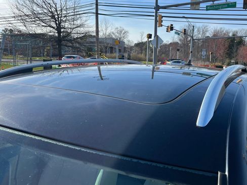 Used 2016 Volkswagen Tiguan SE image 11