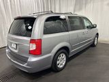 Used 2013 Chrysler Town & Country Touring image 3