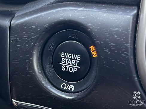 Used 2017 Jeep Grand Cherokee Limited AWD/4WD image 18