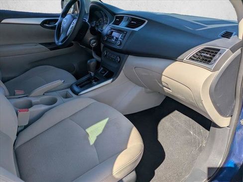 Used 2017 Nissan Sentra S image 18