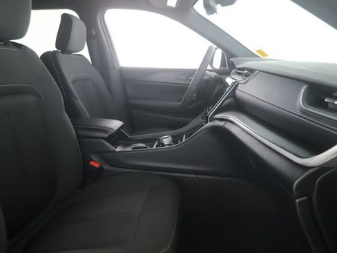 Used 2024 Jeep Grand Cherokee L Laredo w/ Luxury Tech Group I image 31