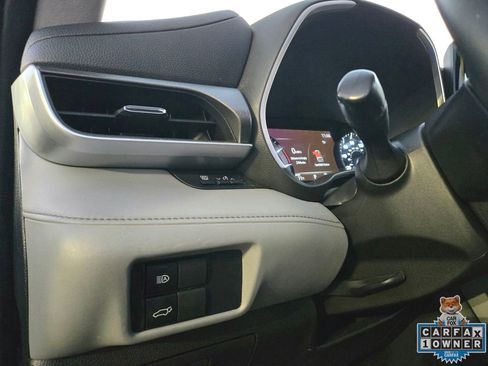 Used 2020 Toyota Highlander XLE image 24