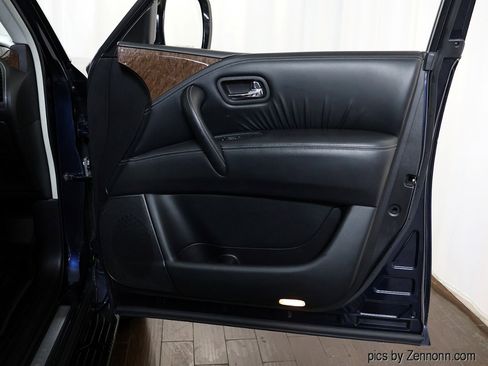 Used 2016 INFINITI QX80 4WD image 32