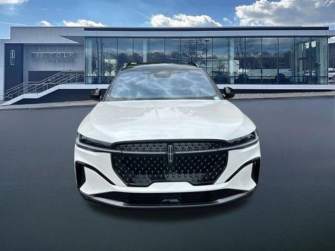 New 2026 Lincoln Nautilus Reserve w/ Jet Appearance Package AWD/4WD image 2