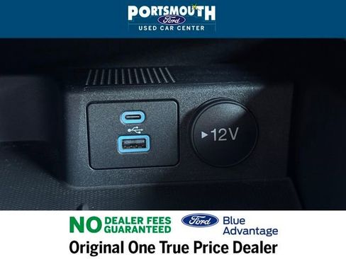 Certified 2022 Ford Escape Titanium w/ Class II Trailer Tow Package image 17