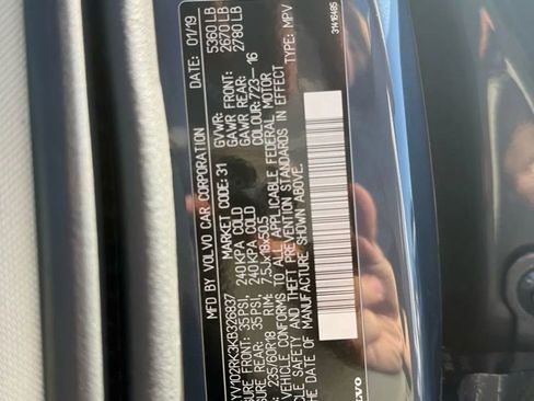 Used 2019 Volvo XC60 T5 Momentum w/ Premium Package image 20