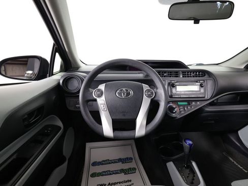 Used 2014 Toyota Prius C One image 28