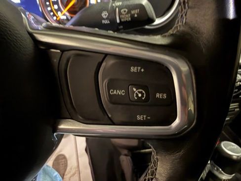 Used 2022 Jeep Gladiator Overland w/ Popular Equipment Package image 29