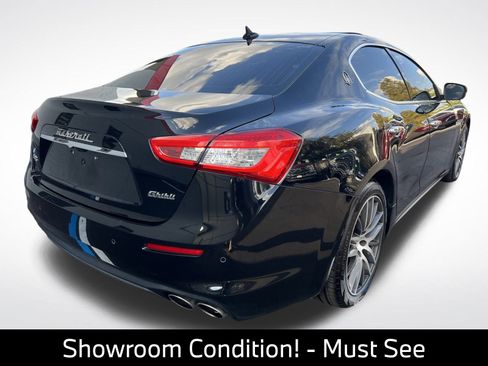 Used 2019 Maserati Ghibli S Q4 AWD/4WD image 11